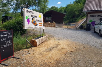 Vjezd do areálu bobové dráhy Němčičky | Areál Bobovky Němčičky